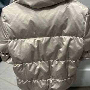 Winter puffy jacket
